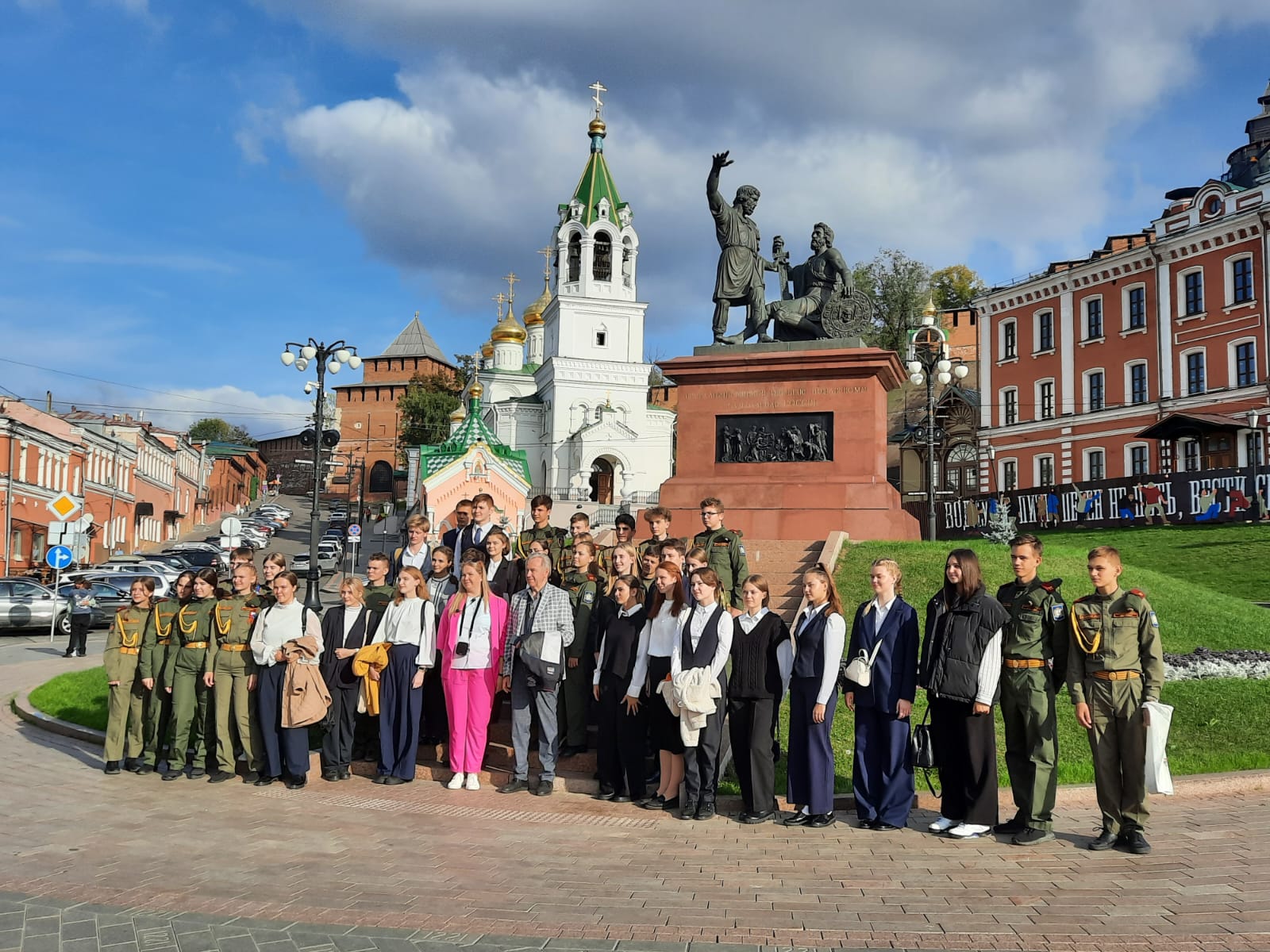 Первый трехчасовой поход «Дорога Единства» старшеклассники из 118-й школы Московского района выдержали с честью